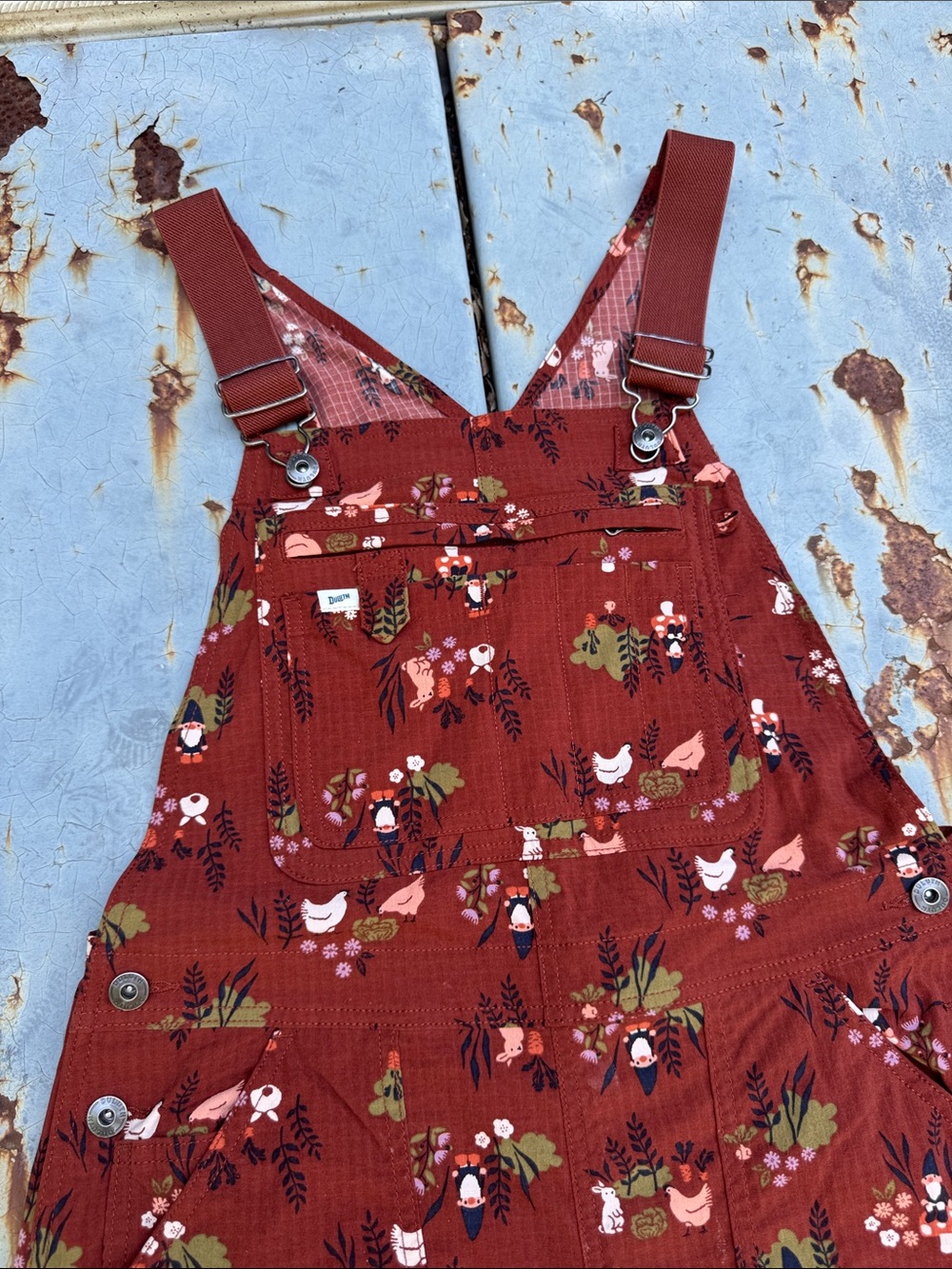 Limited Edition Duluth Heirloom Gardening Overalls - Picture 3 of 11